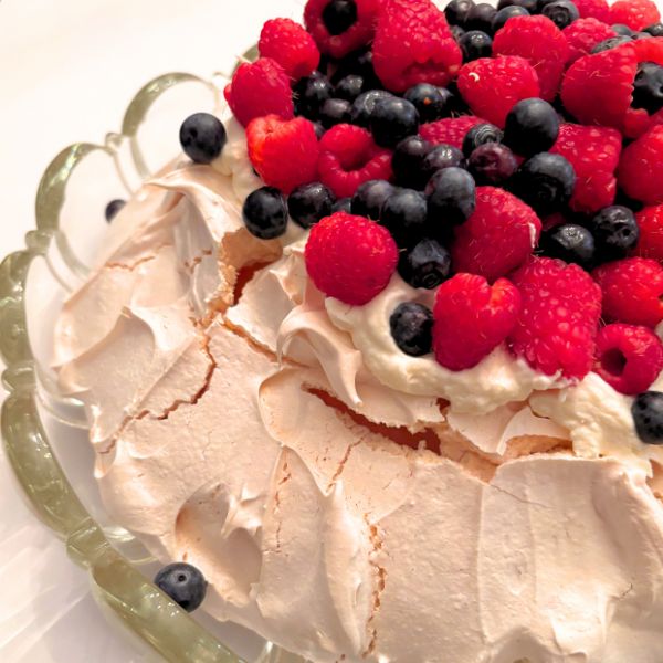 Pavlova 101: A guide to the easiest and most elegant dessert,